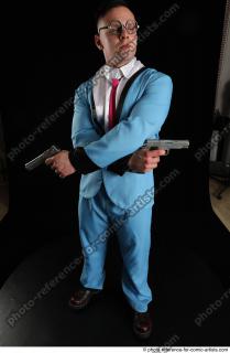 13 2018 01 MIKAEL SECRET AGENT WITH TWO GUNS
